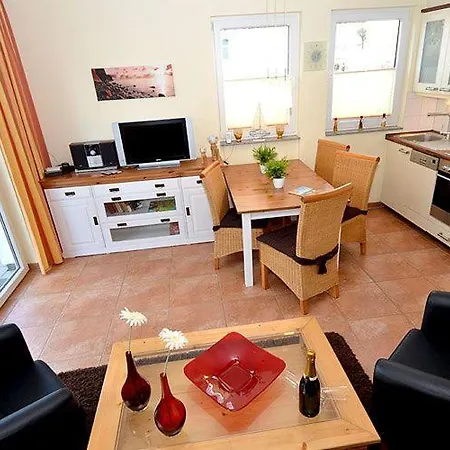 Haus Moewe - Apt. 013 شقة Sellin (Rugen)